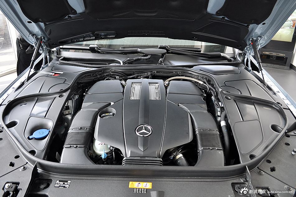 2014款奔驰s400l 尊贵型