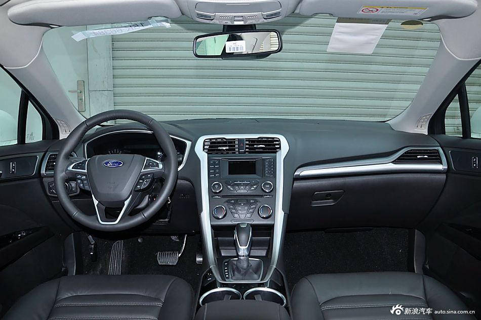 2013款蒙迪欧 2.0L GTDi200 豪华型