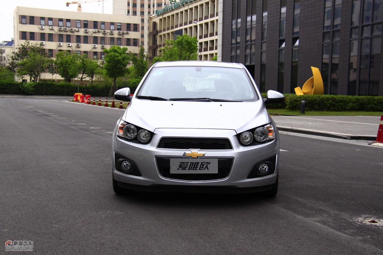 雪佛兰爱唯欧外观实拍图