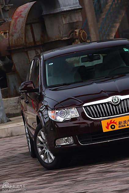 斯柯达superb昊锐实拍图外观