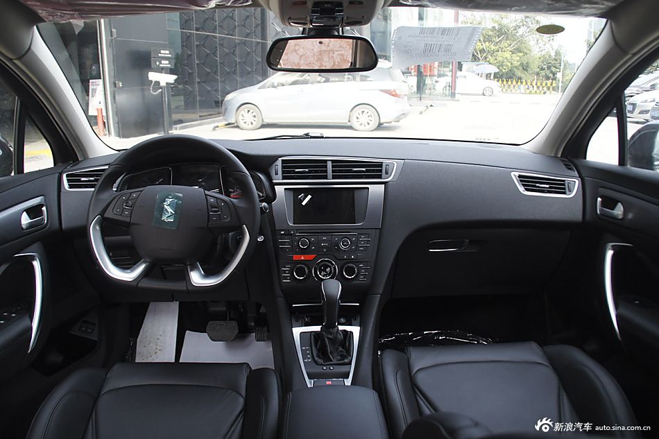 2015款DS 5LS 1.6T自动雅致版THP160