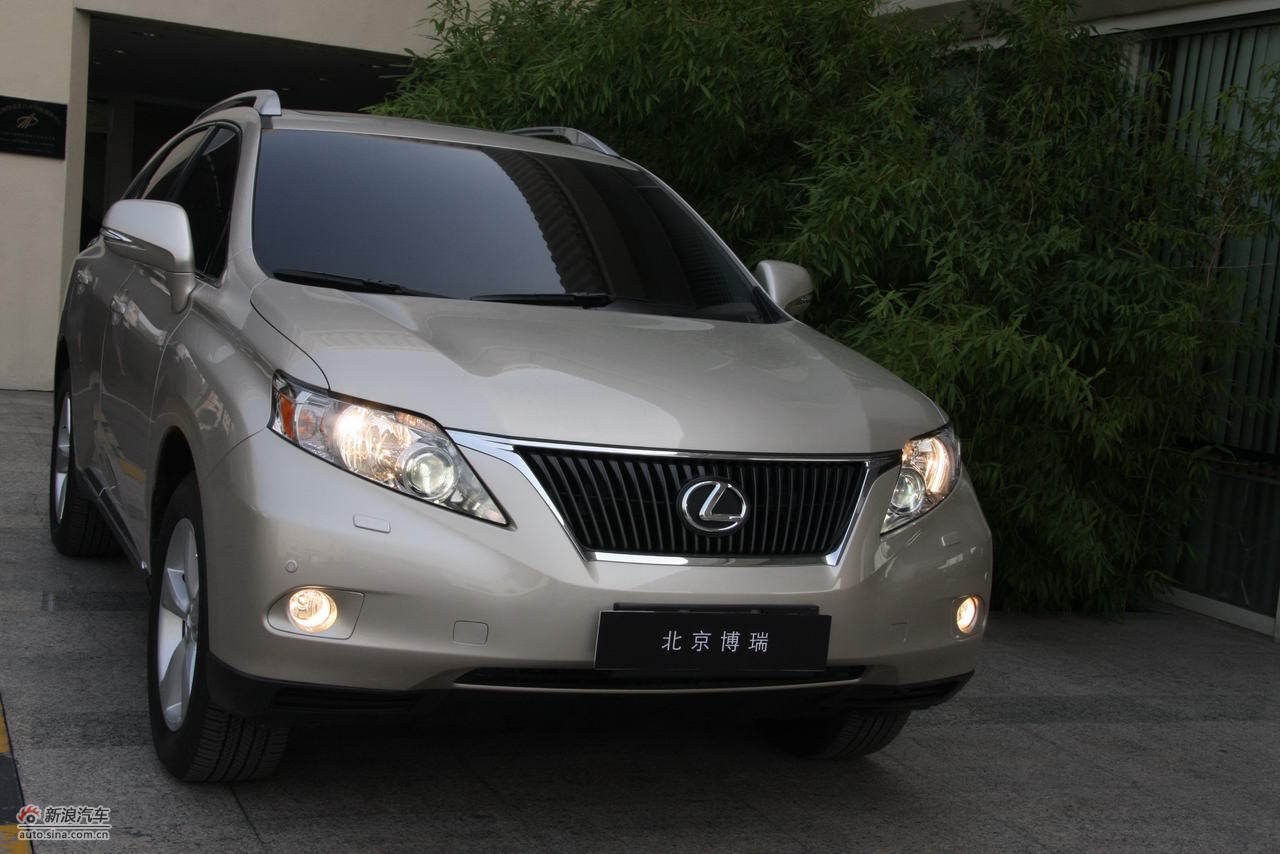 雷克萨斯rx270外观