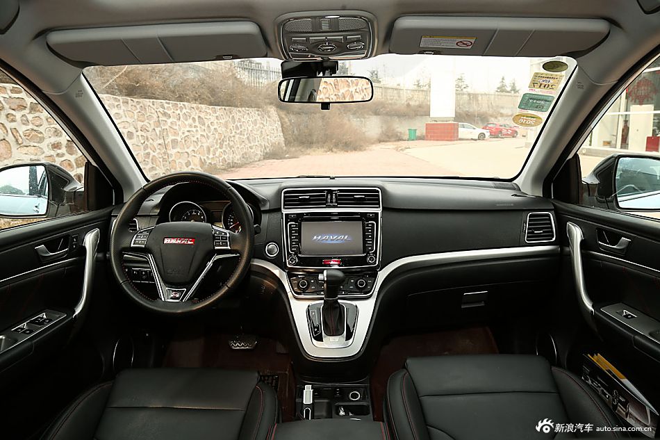 2015款哈弗H6运动版1.5T自动两驱豪华型