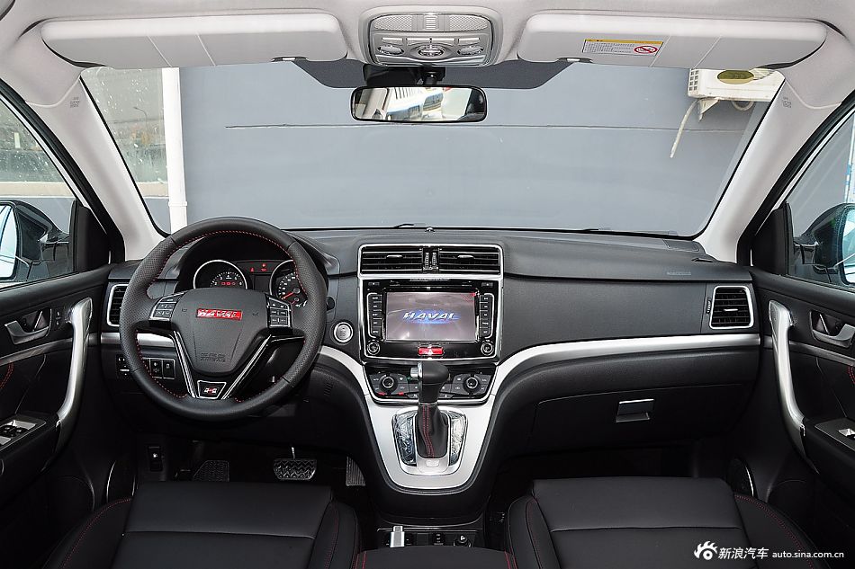 2015款哈弗H6运动版1.5T自动两驱豪华型