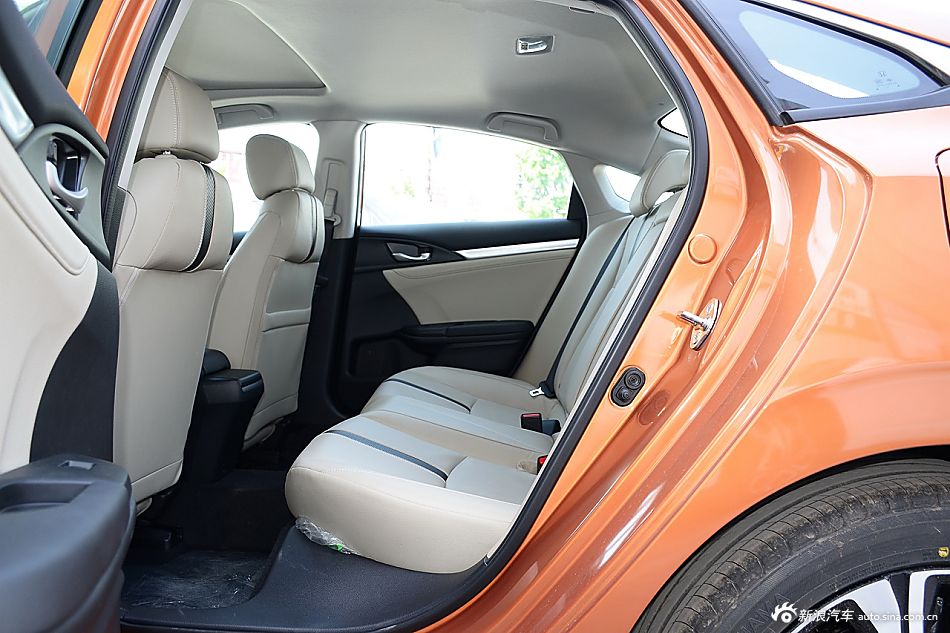 2016款思域1.5T自动220TURBO尊贵版