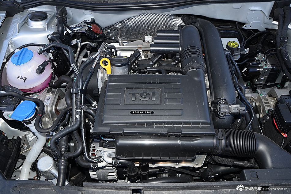 2016款大众新宝来230TSI