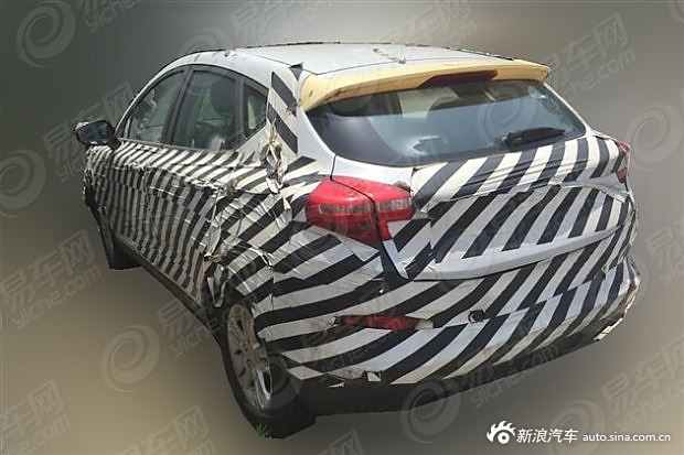 帝豪GS混动版谍照曝光