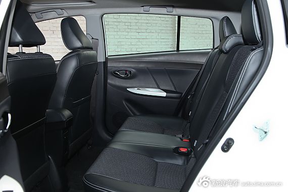 2015款YARiS L致炫1.5G自动炫动天窗特别版