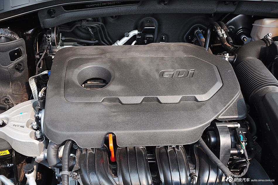 2015款索兰托L 2.4L GDI汽油四驱尊贵版 5座 国5