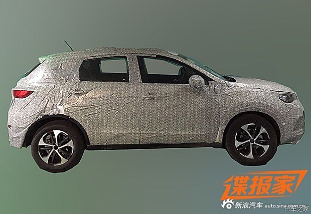 东风全新SUV伪装谍照