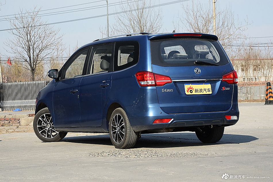 2016款风行S500 1.6L自动尊享型