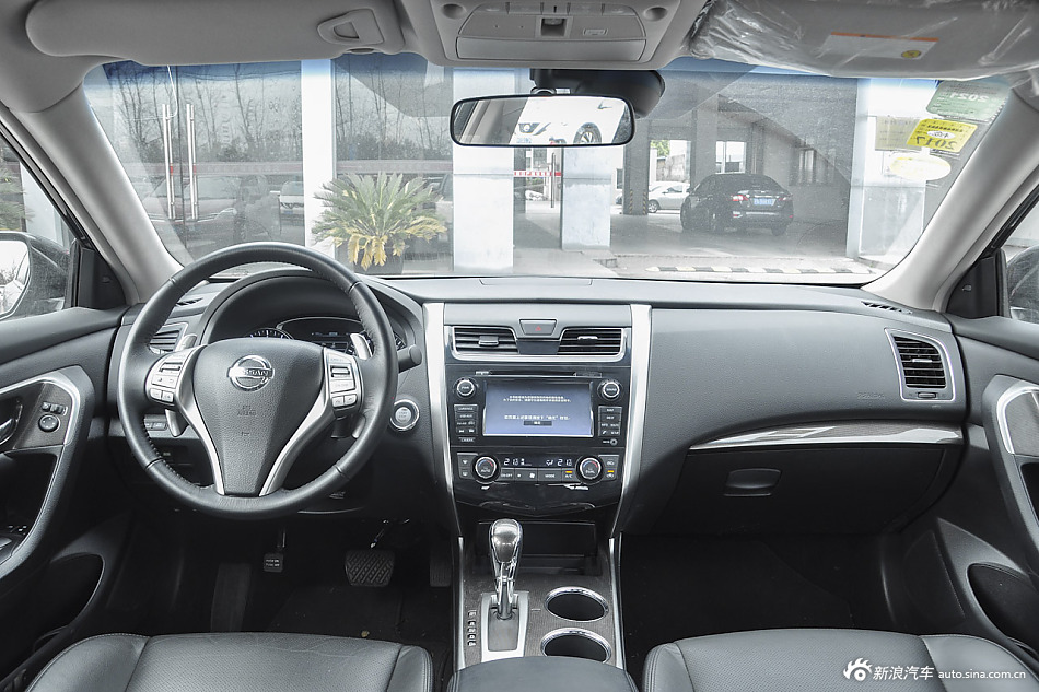 2015款天籁2.5L自动XL-UpperNAVI Tech欧冠尊贵版