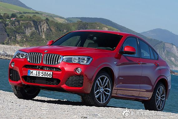 宝马X4官方图
