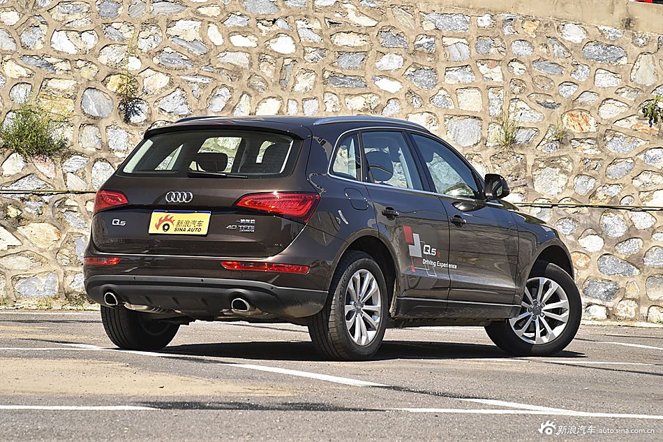 2015款奥迪Q5 40TFSI舒适型