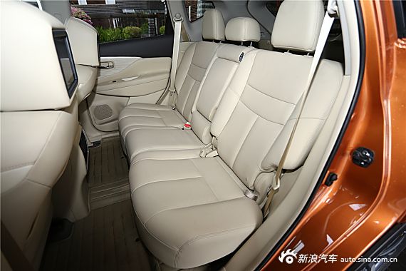 2015款楼兰2.5S/C HEV XV混动旗舰版