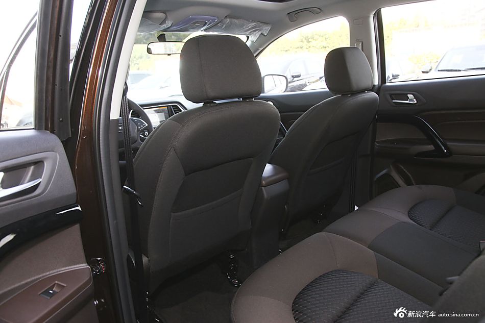 2015款传祺GS4 1.3T自动200T G-DCT精英版