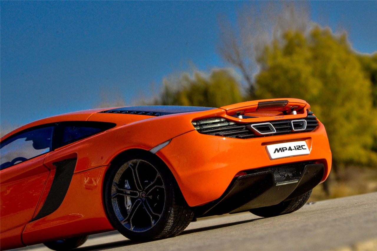 负重致远的迈凯伦mp412c