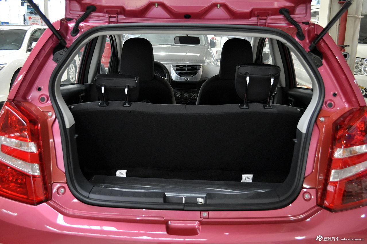 0l手动豪华型_奥拓空间图片34349368_汽车图库_新浪汽车_新浪网