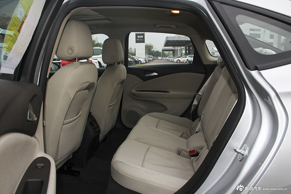 2015款威朗1.5L自动进取型15S