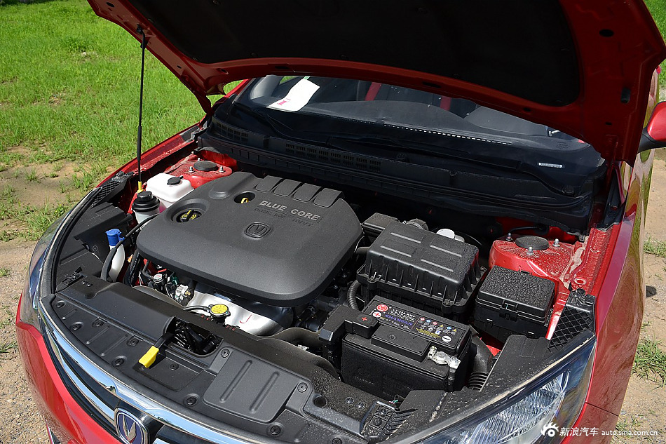 2016款逸动XT 1.6L自动俊酷型