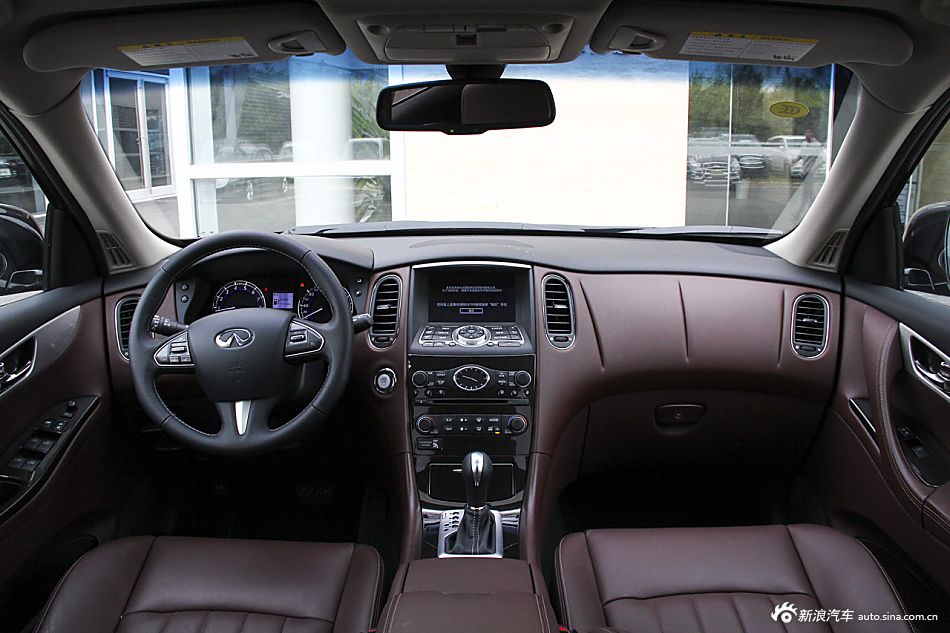 2015款英菲尼迪QX50 2.5L自动悦享版