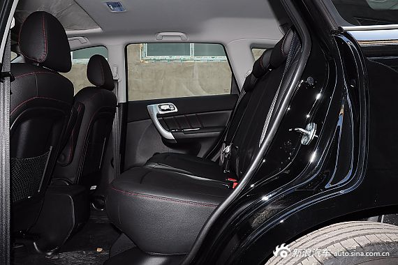 2015款哈弗H6升级版1.5T手动两驱精英型