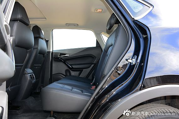 2015款锐腾2.0T 自动四驱基本型