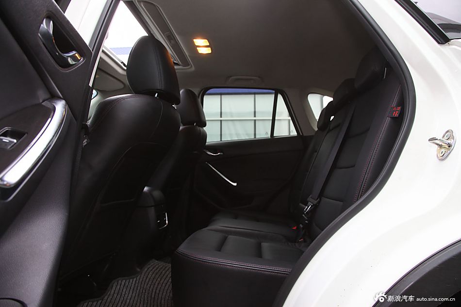 2015款马自达CX-5 2.5L自动四驱旗舰型