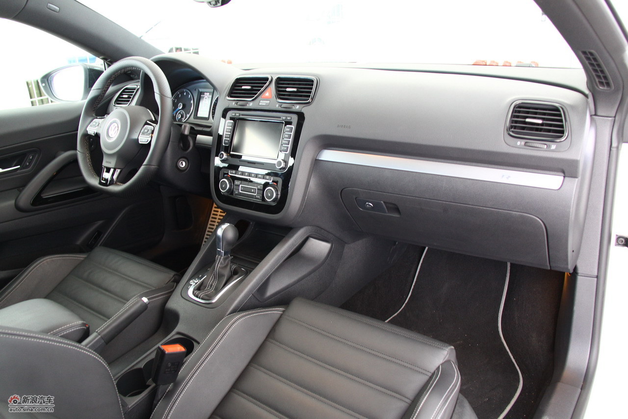 尚酷r内饰_尚酷内饰图片6019468_汽车图库_新浪汽车_新浪网