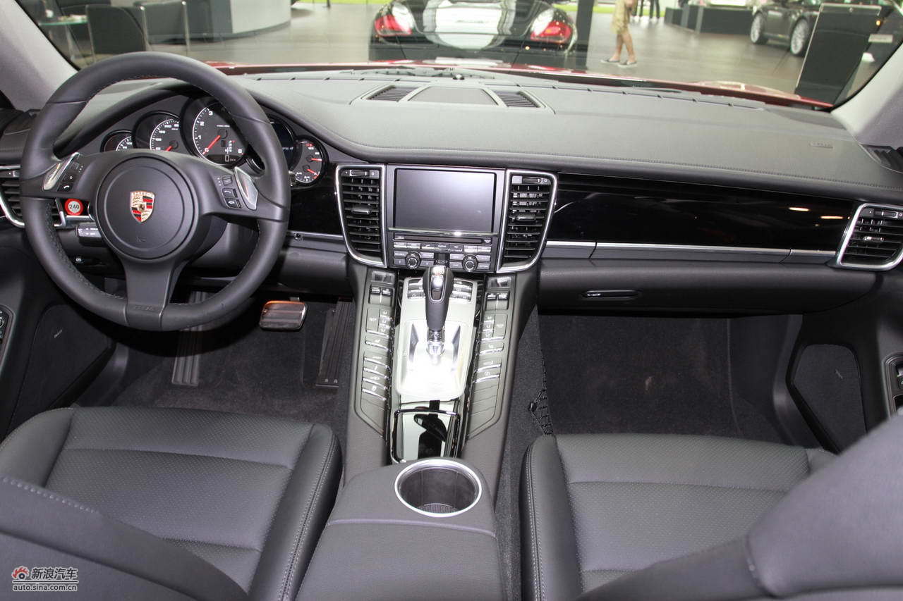 2010款保时捷panamera 4_panamera内饰图片7839499_汽车图库_新浪汽车