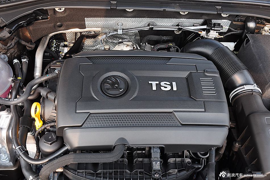 2016款斯柯达速派2.0T330TSI顶配