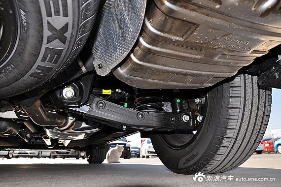 2015款索兰托L 2.4L GDI汽油四驱精英版
