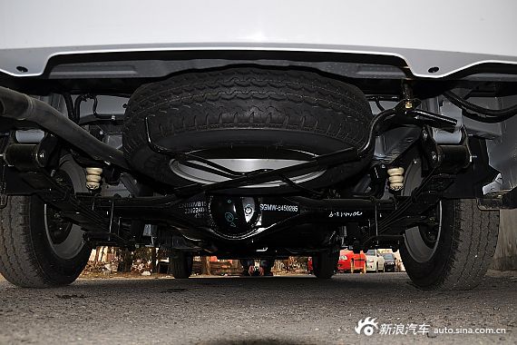 2015款 五菱宏光V1.5L手动标准型