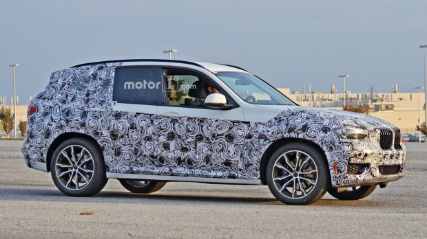 曝新一代宝马X3车型谍照