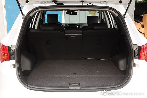 2015款全新胜达2.4L自动两驱GLS