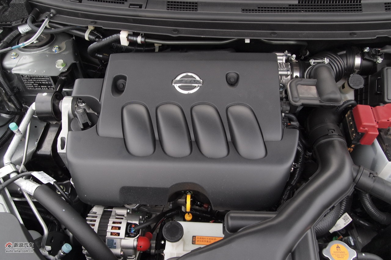 东风风神a60引擎舱