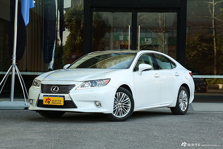 2013款雷克萨斯ES 250自动豪华型
