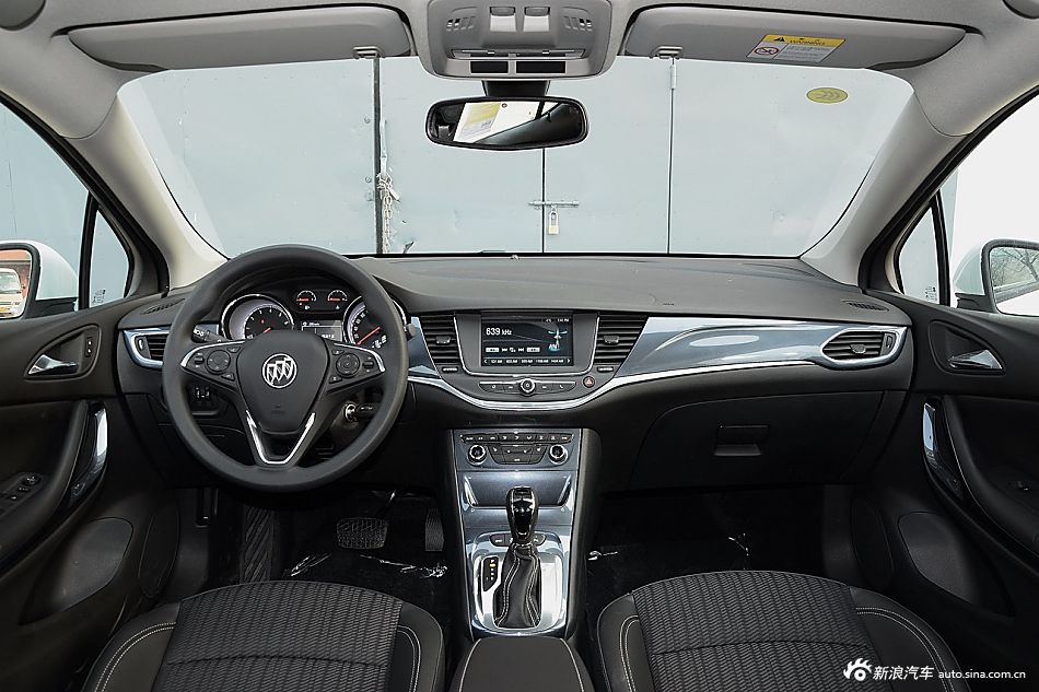 2016款威朗轿跑1.5L自动领先型15S