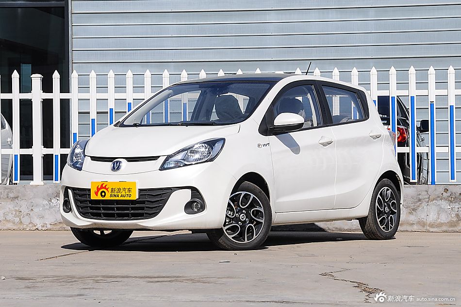 2015款奔奔1.4L手动天窗版国4