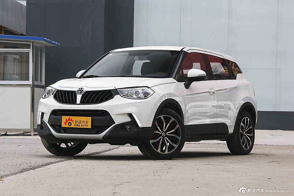 2015款中华V3 1.5T自动精英型