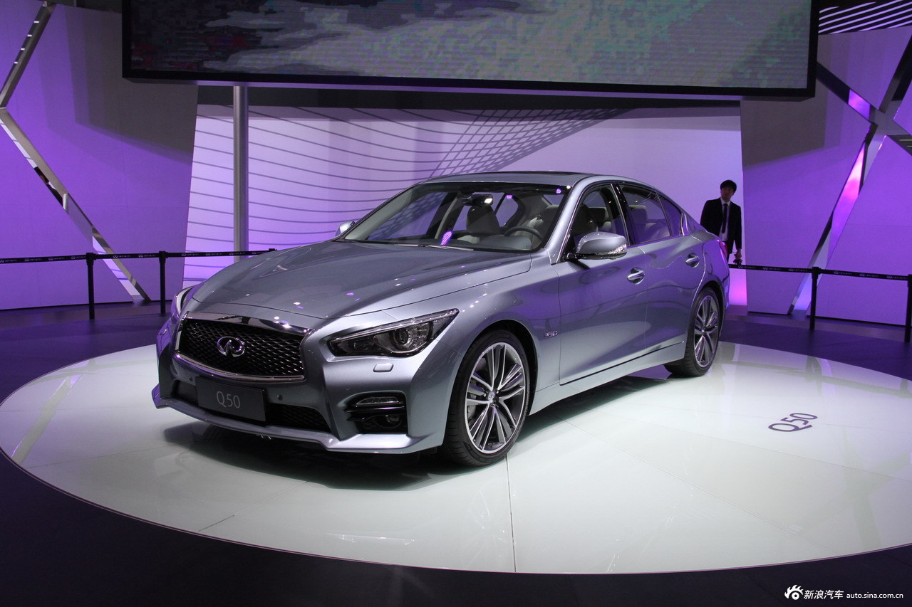 2013成都车展新车实拍:英菲尼迪q50
