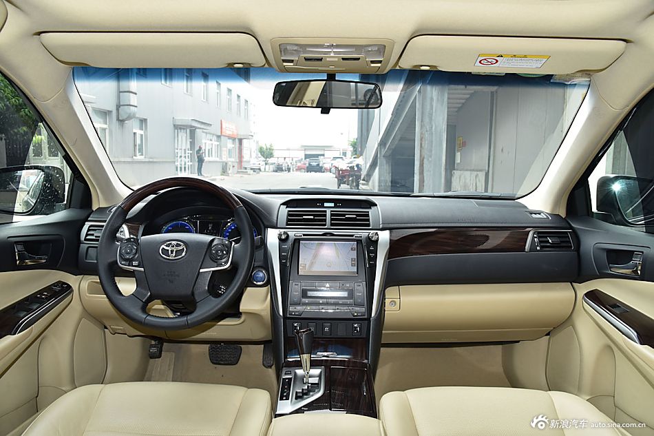 2015款凯美瑞2.5HG 豪华导航版