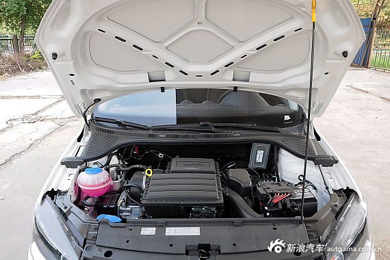 2015款捷达1.6L手动时尚型