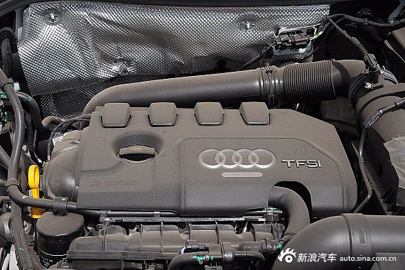 2015款奥迪Q3 40TFSI quattro豪华型