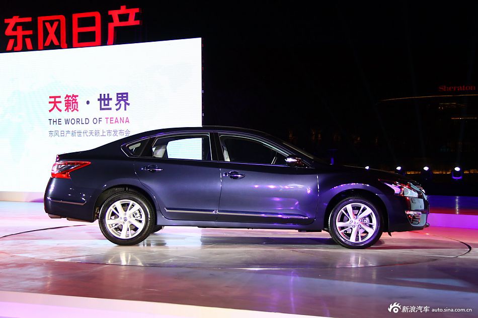 东风日产新天籁亮相