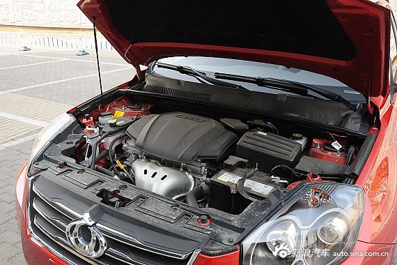 2015款吉利GX7 2.0L自动运动版尊贵型