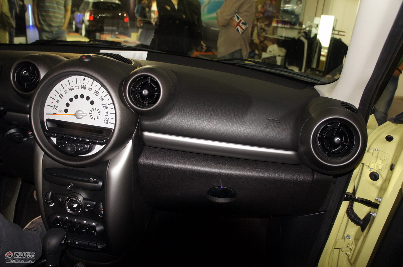 2011款mini one countryman 内饰实拍