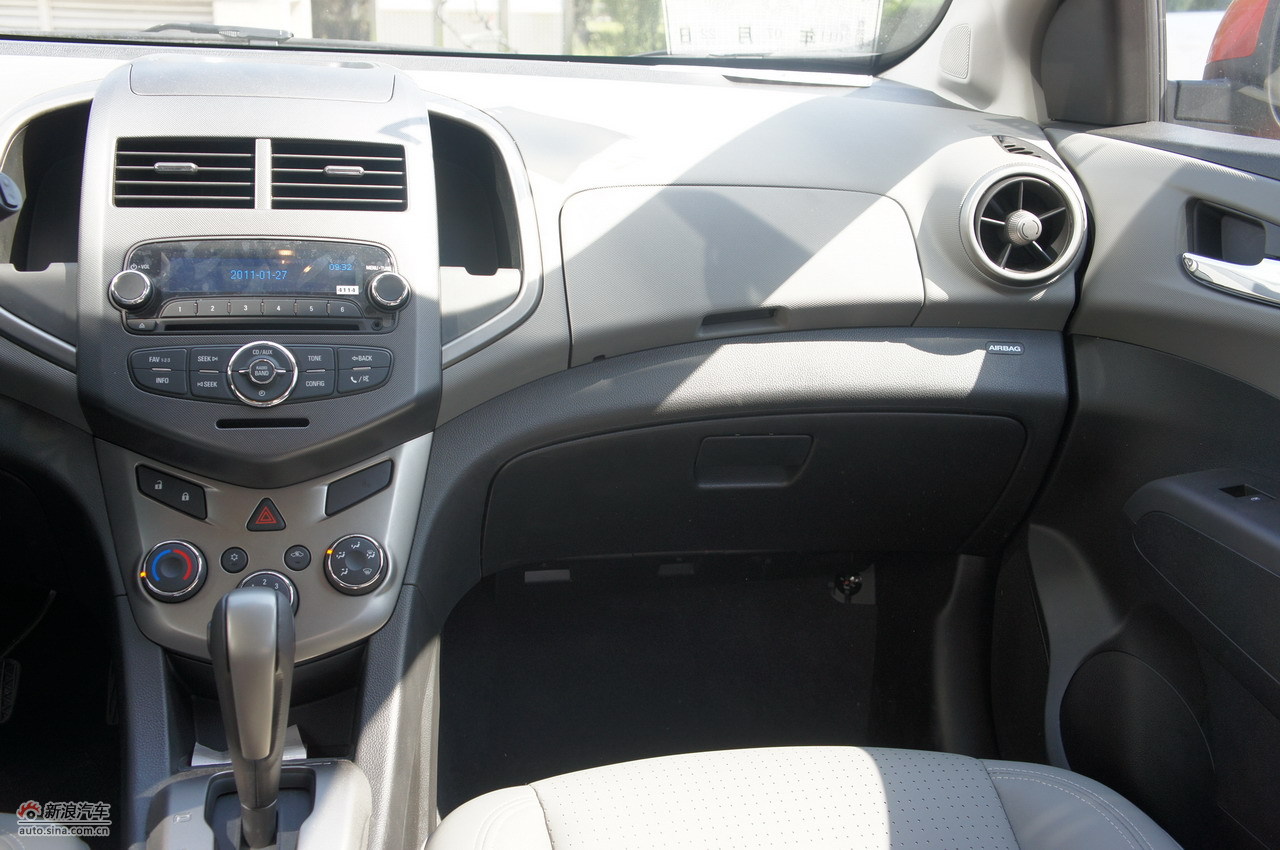 雪佛兰爱唯欧实拍图_爱唯欧内饰图片5589997_汽车图库_新浪汽车_新浪