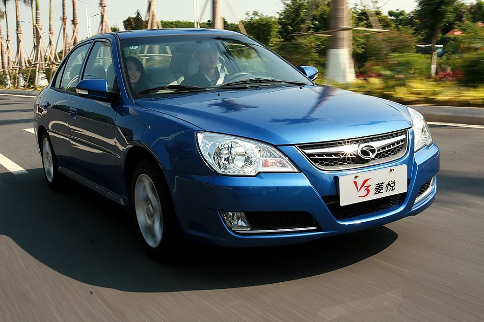 菱悦v3外观图片.