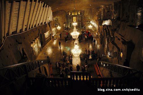 维耶利奇卡(Wieliczka)盐矿